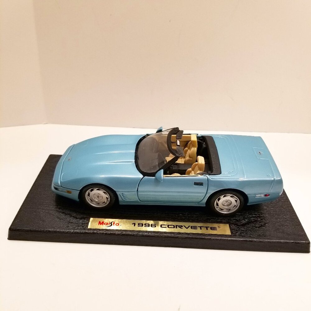 🚗1996 Corvette Maisto Blue Rare Vintage Collectible Car Model